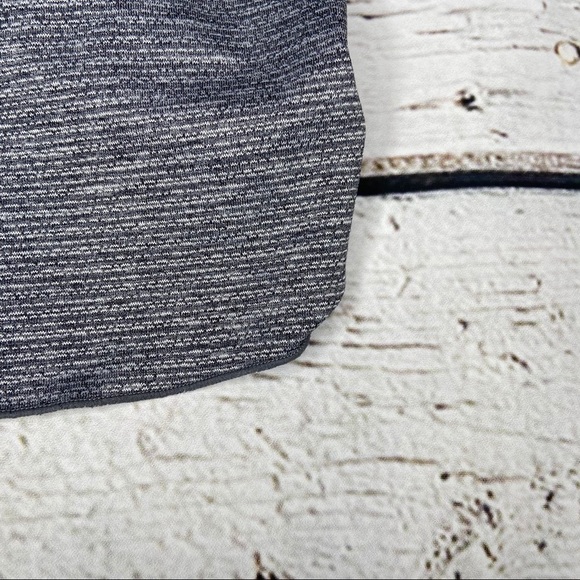 Manduka Grey  Open Tie Back Tank Size M - Picture 7 of 9